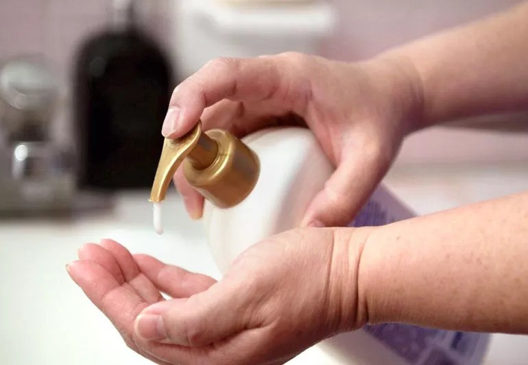 Uzun Süreli Bilgisayar Kullanımının Elleriniz Üzerindeki Etkileri ve Çözümler