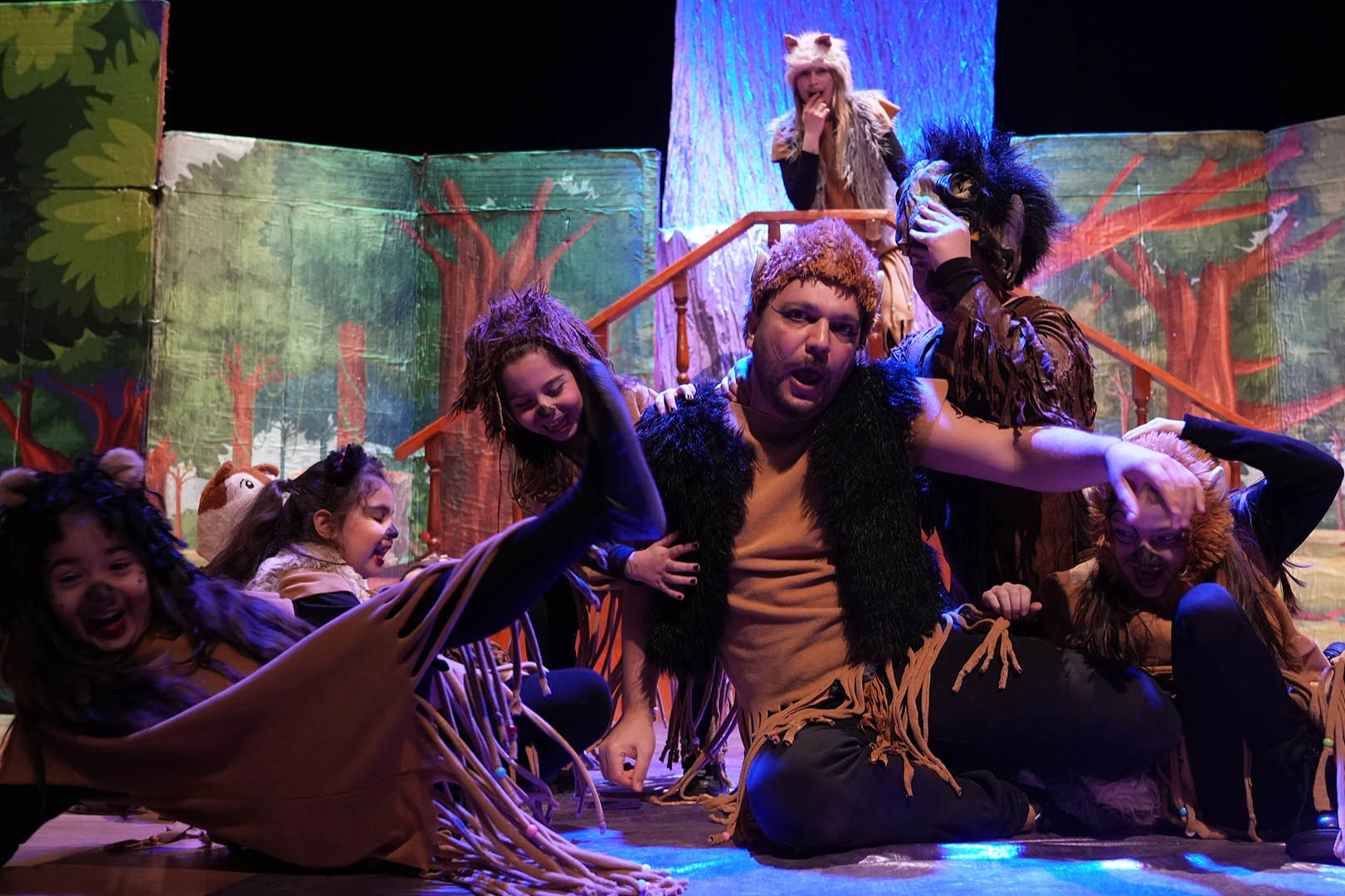 Ankara Keçiören'de tiyatro geçidi yaşandı