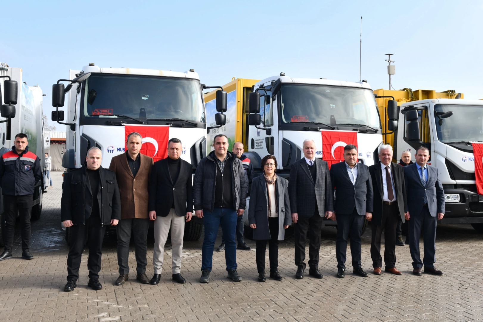 Başkan Erdem: ''Temizlik hizmetleri araç filosu hayırlı olsun''