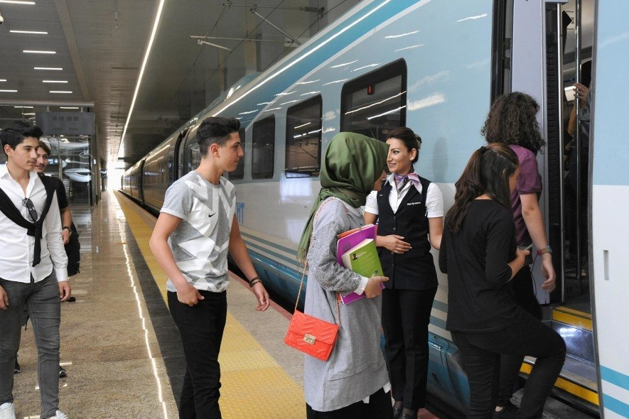 Tren seferlerine "Aile Yılı" indirimi!