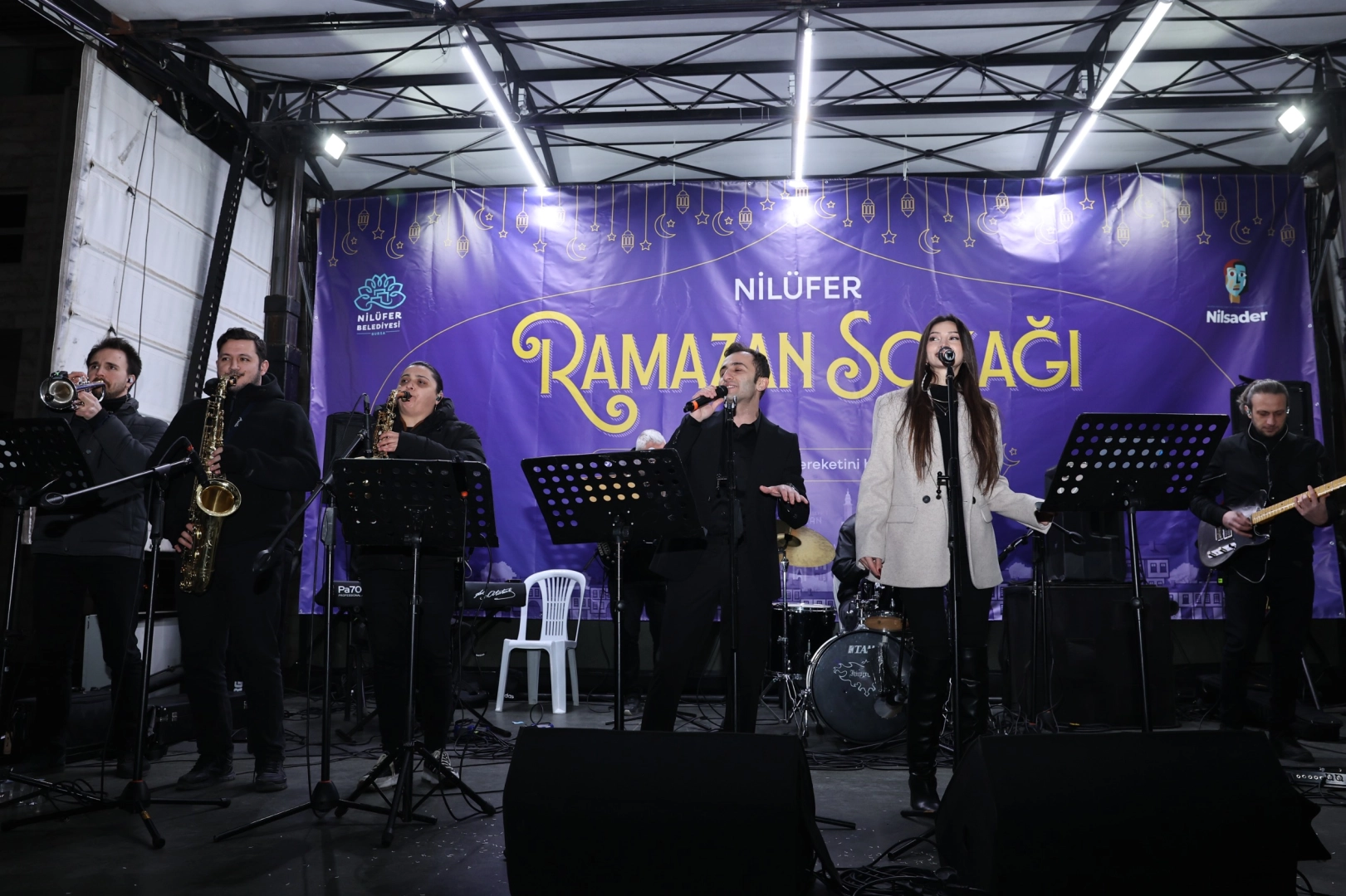 Bursa Nilüfer'in Ramazan Sokağı'nda orkestradan keyifli dinleti