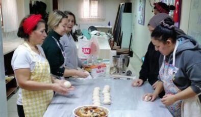 İZMEK’te aşçılık ve pastacılık kursuna yoğun ilgi