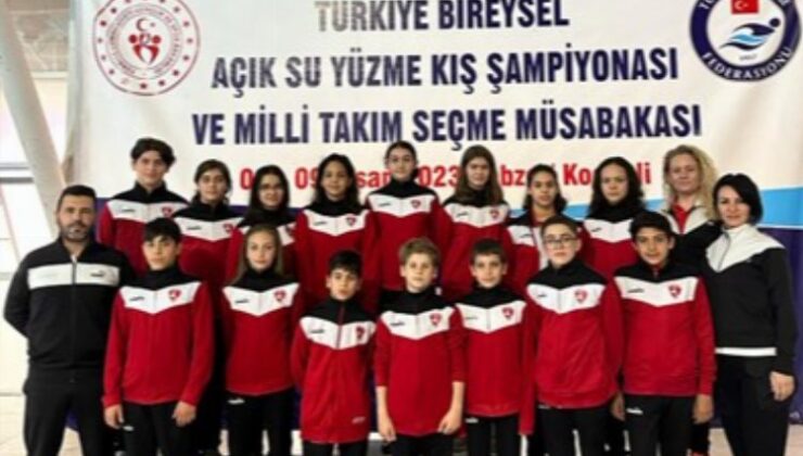 Yüzme takımı gururlandırdı