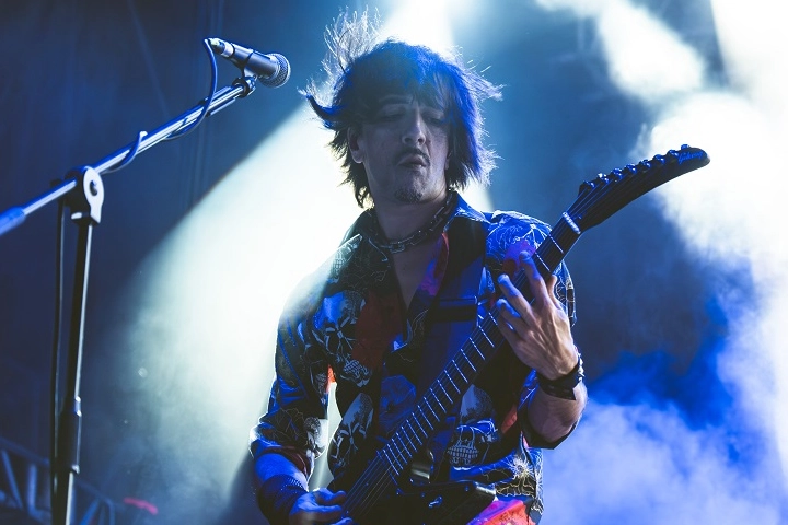 Türk alternatif rock müziğinin öncü gruplarından maNga, Zeytinli Rock Festivali’nde
