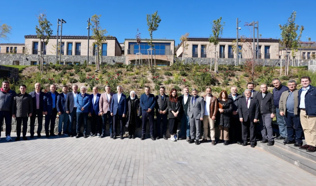 Millî Eğitim Bakanı Yusuf Tekin’in başkanlığında Bitlis’in Ahlat ilçesindeki Cumhurbaşkanlığı