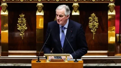 Fransa’da hükümetinin meclisten güvenoyu alamayarak düşmesi sonrasında Başbakan Michel Barnier