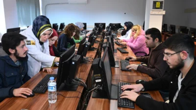 Konya Büyükşehir Belediyesi Meslek Edindirme Kursları ile Aile Sanat ve