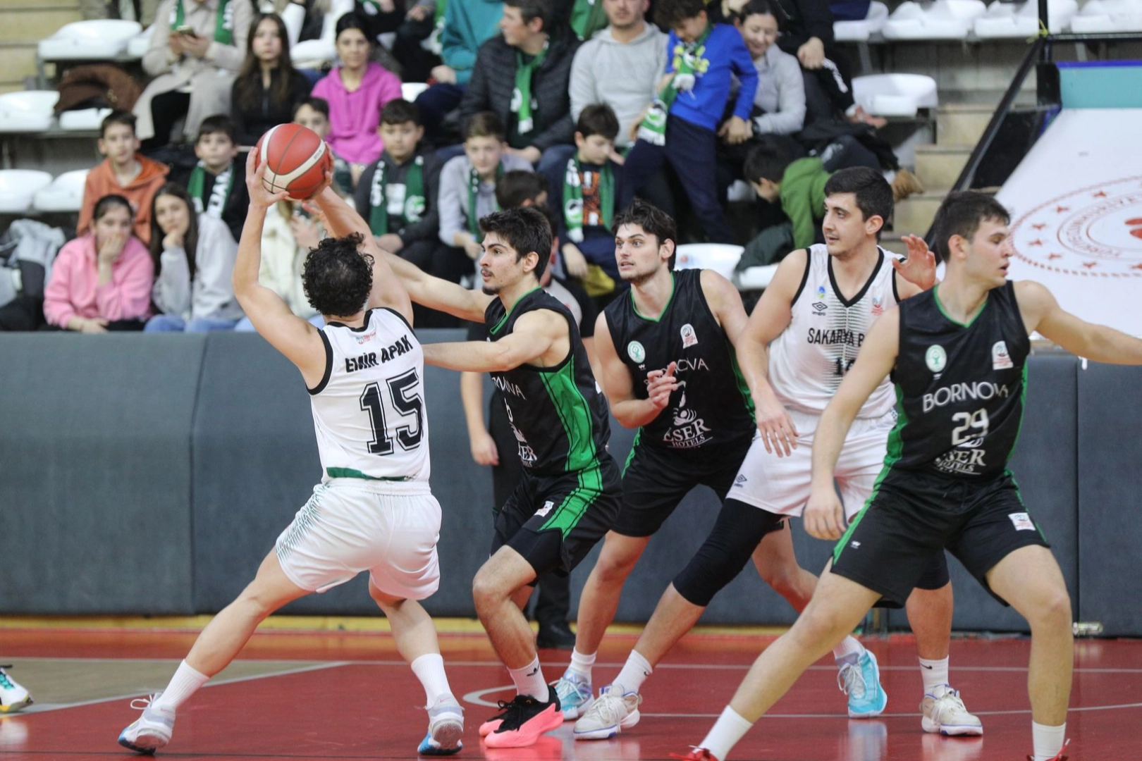 Erkekler Basketbol 2. Ligi’nde mücadele eden Büyükşehir Basketbol Takımı, normal