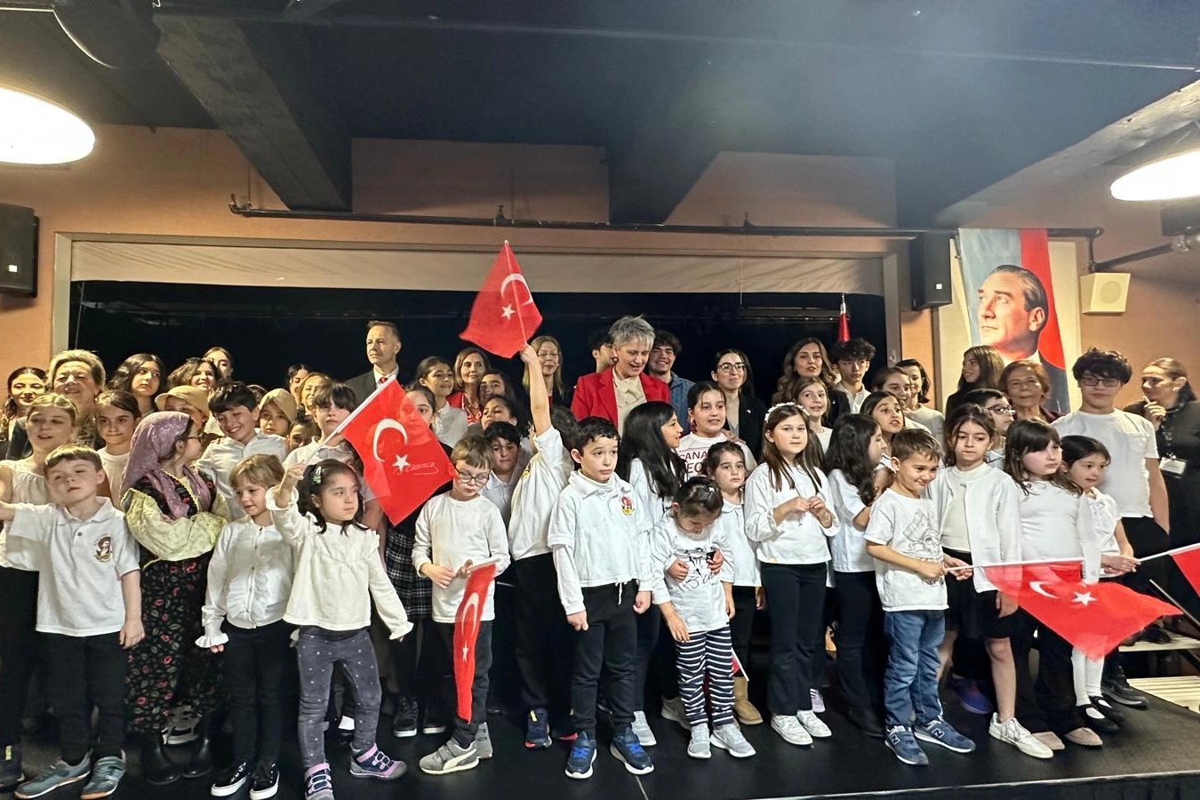 Türk milletinin bağımsızlık mücadelesinin simgelerinden biri olan Çanakkale Zaferi, New