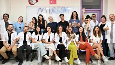 Muratpaşa Belediyesi’nin, gençleri üniversite sınavına hazırlayan Muratpaşa Gençlik Eğitim Merkezi’ne