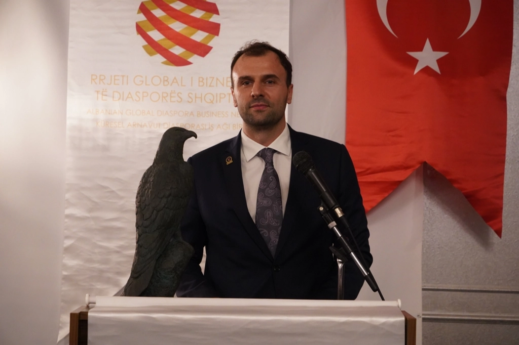 Arnavut İş İnsanları Derneği’nin (ARNİAD) Olağan Genel Kurulu, Heybeli Otel’de