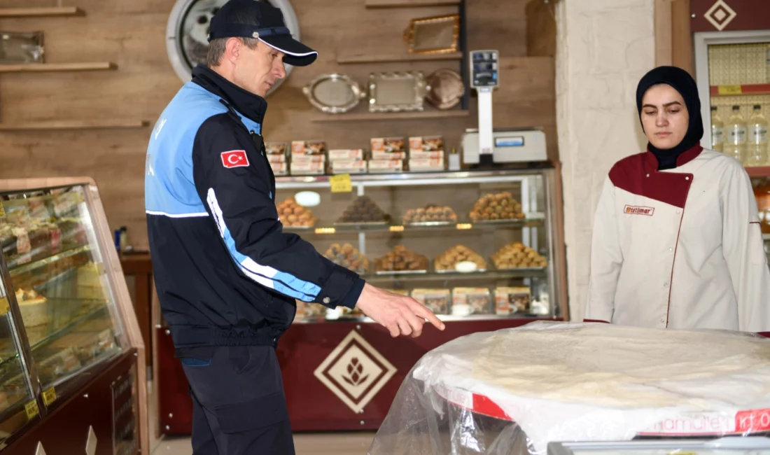 Bursa’da Osmangazi Belediyesi Zabıta Müdürlüğü ekipleri, yaklaşan Ramazan Bayramı öncesi