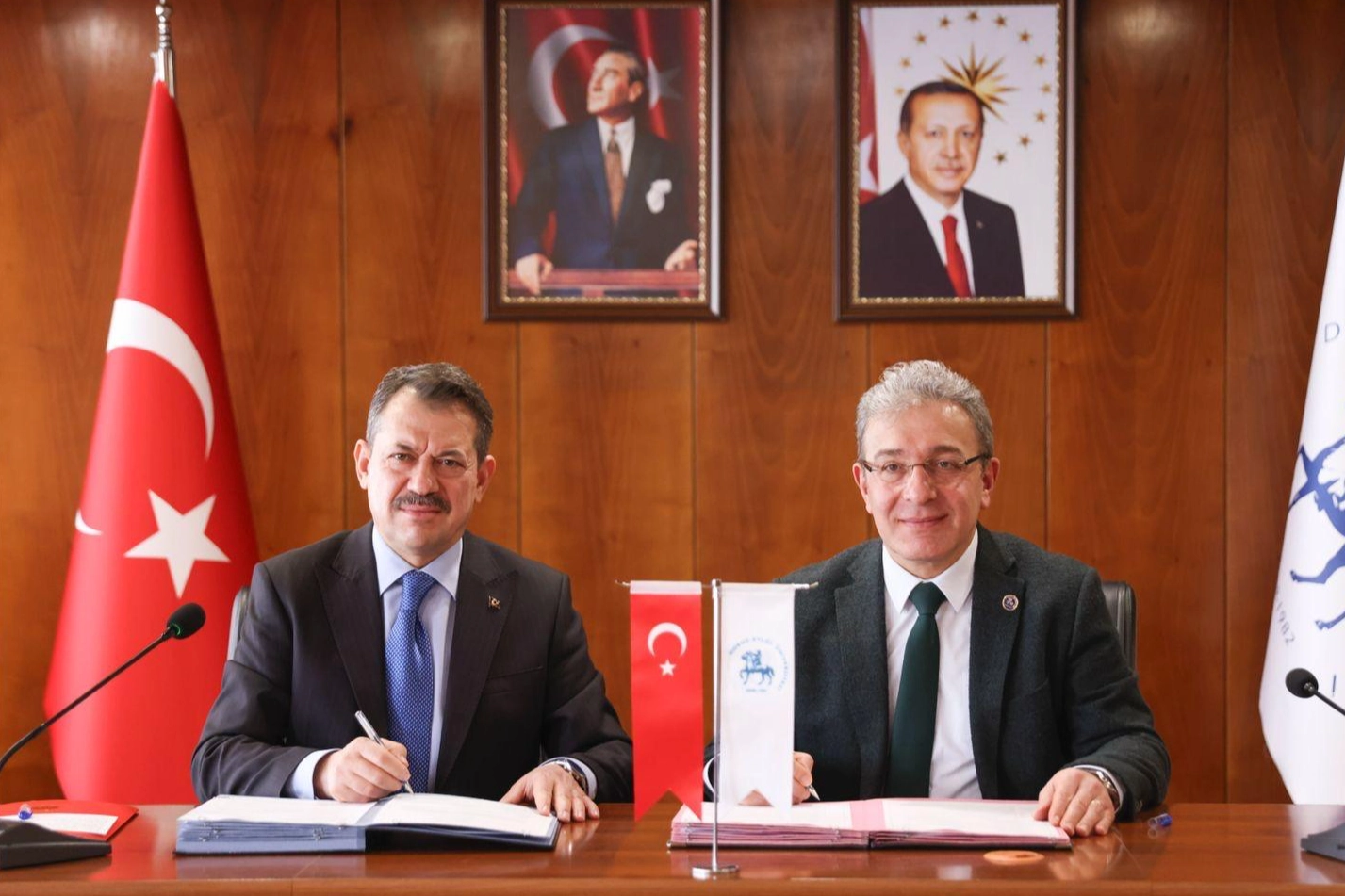 Dokuz Eylül Üniversitesi (DEÜ) ile İzmir Cumhuriyet Başsavcılığı, denetimli serbestlik