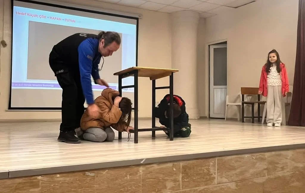 1-7 Mart Deprem Haftası kapsamında, Edirne Afet Acil Durum Müdürlüğü