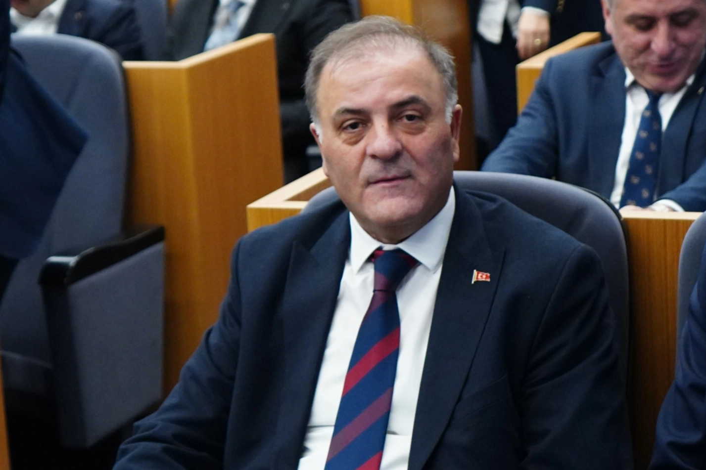 İstanbul Büyükşehir Belediyesi’ndeki “yolsuzluk” iddiasıyla tutuklanan Ekrem İmamoğlu’nun yerine Büyükşehir