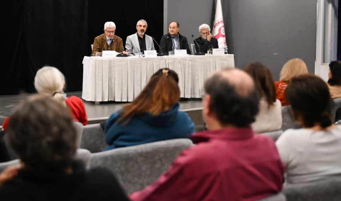 İzmir Bornova Kent Söyleşileri’nin Mart ayı etkinliğinde Dünya Şiir Günü