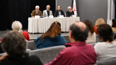 İzmir Bornova Kent Söyleşileri’nin Mart ayı etkinliğinde Dünya Şiir Günü