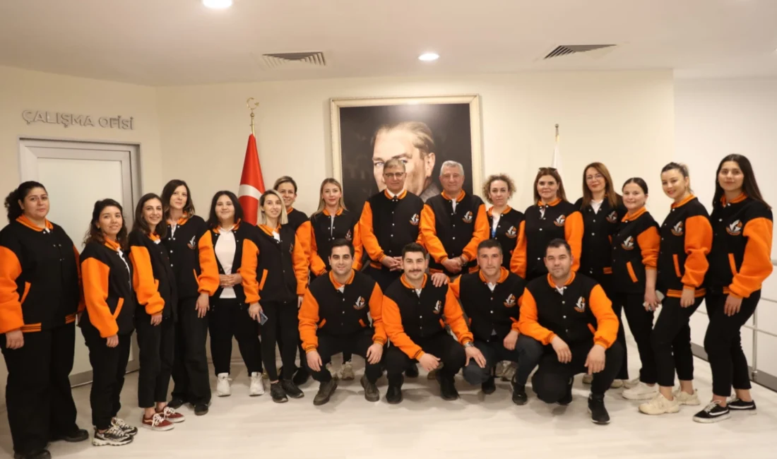 İzmir Güzelbahçe Belediye Başkanı Mustafa Günay, Güzelbahçe Belediyesi Gençlik Kulübü’nün