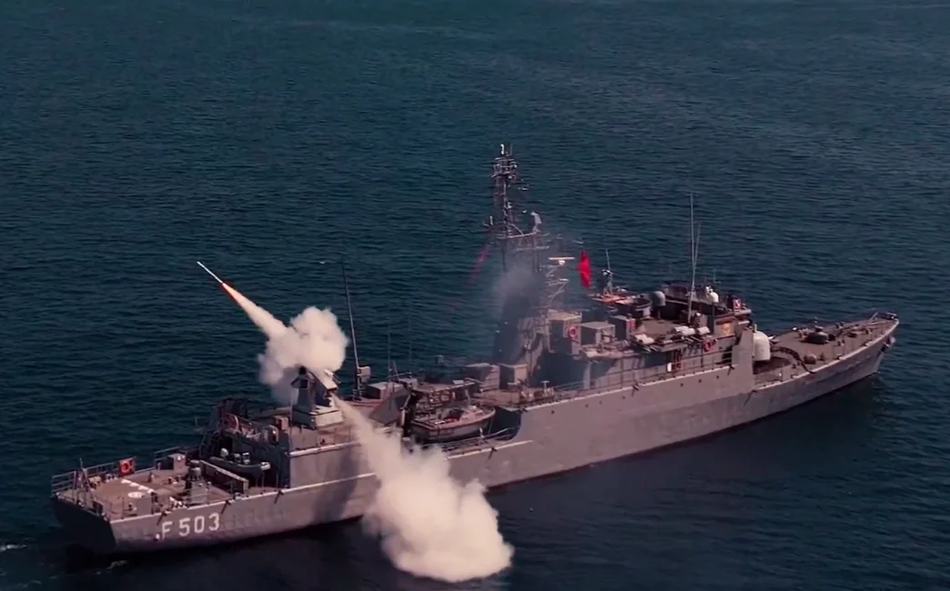 TCG Beykoz korvetinden yapılan atışla, LEVENT bir testten daha başarıyla