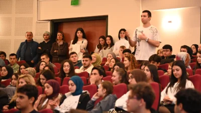 Manisa Büyükşehir Belediyesi Eğitim Merkezleri (MABEM) öğrencileri, son yıllarda akademik