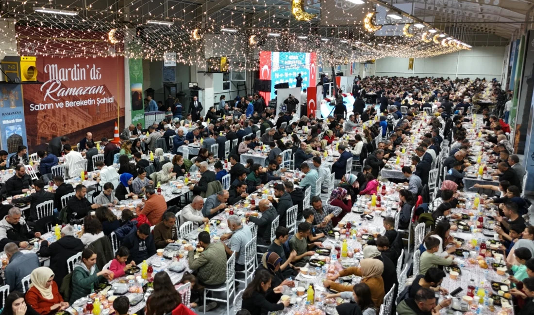 Mardin Valiliği ve Büyükşehir Belediyesi tarafından düzenlenen İlçe İftar Programları