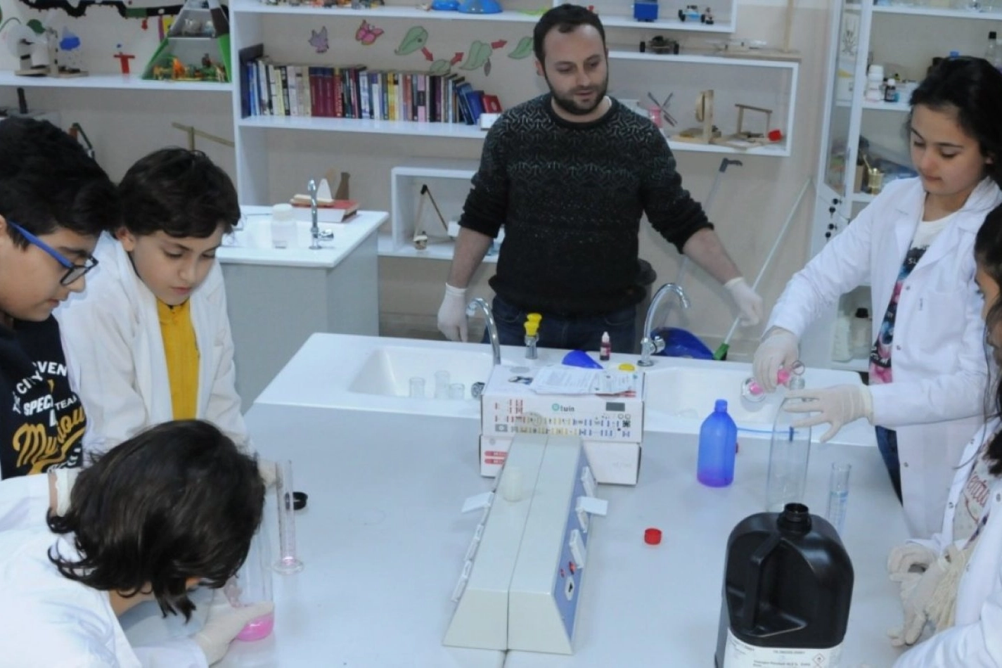 MEB Yönetici ve Öğretmenlerinin Ders ve Ek Ders Saatlerine İlişkin