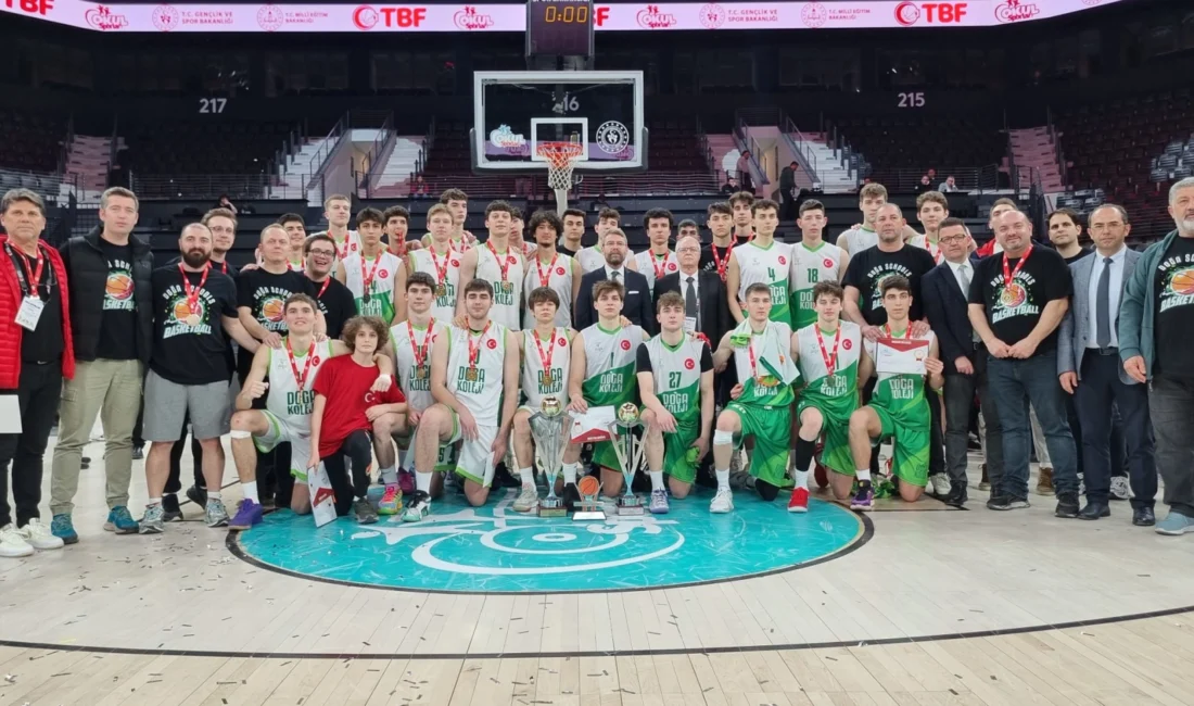 TOFAŞ altyapı oyuncularından oluşan Özlüce Doğa Koleji, İstanbul’da oynanan Liseler