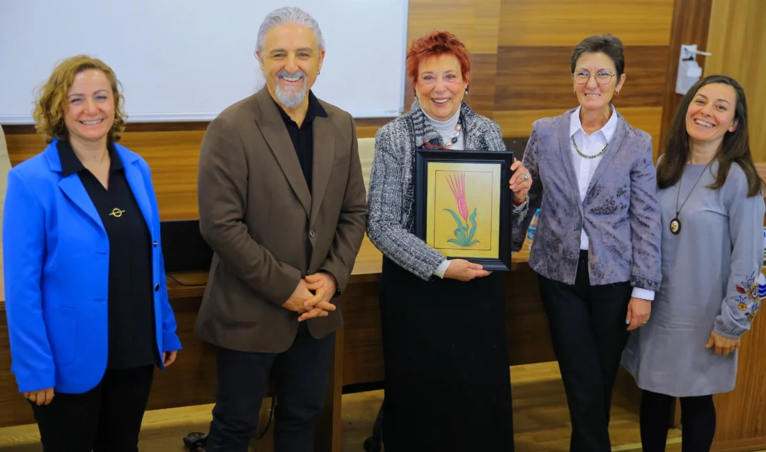 Trakya Üniversitesi Edebiyat Fakültesi Sanat Tarihi Bölümü tarafından deneyimli akademisyenleri