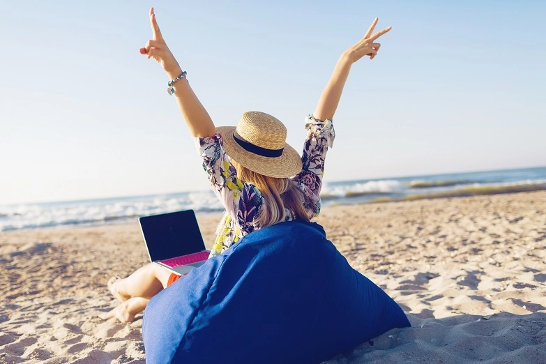 Milyonlarca kişinin tatil planı yapmasıyla birlikte harekete geçen siber saldırganlar,