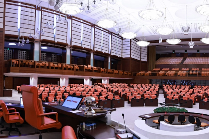 TBMM Genel Kurulu, Başkanlık Divanı teşekkül etmediği için toplanamadı. Meclis