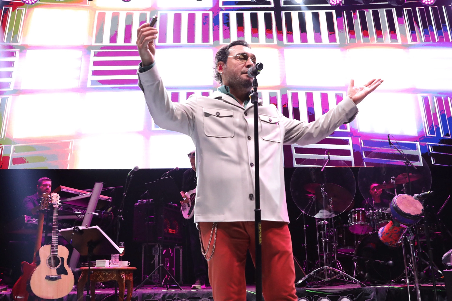 Romantik müziğin prensi Yaşar önceki gece İstanbul’da Jolly Joker Atakent