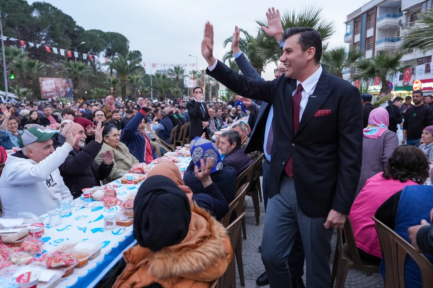 Manisa Büyükşehir Belediyesi, Ramazan ayının manevi atmosferini paylaşmak ve hemşehrileriyle