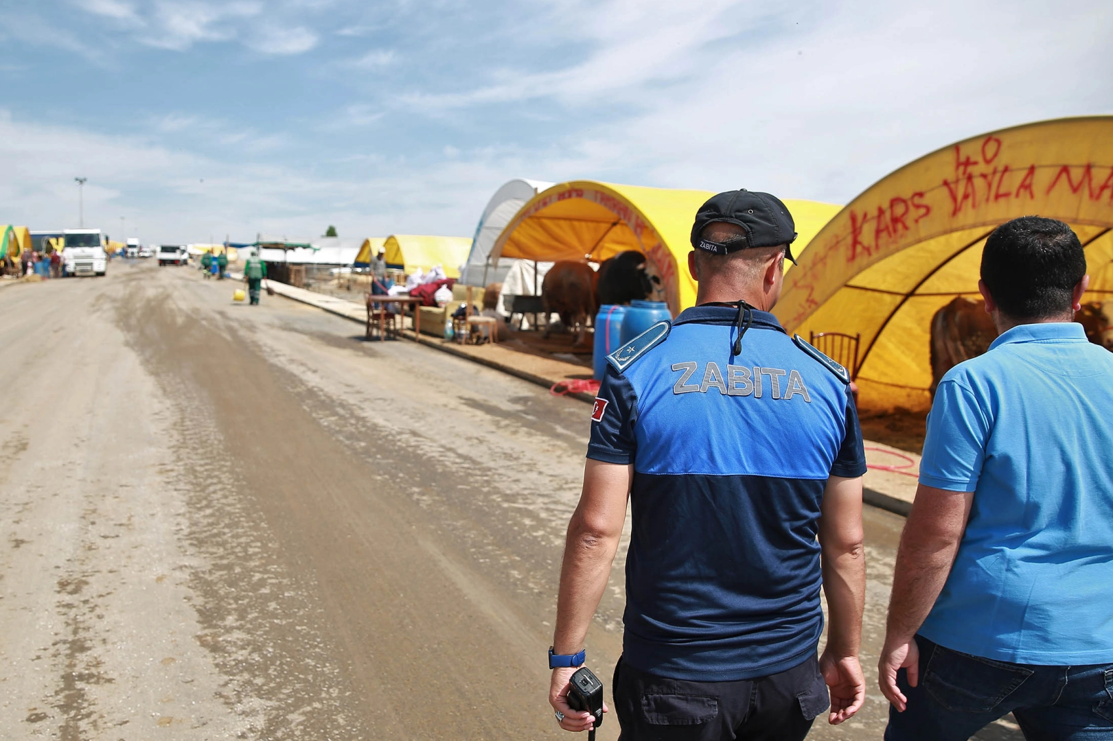 Ankara’da Keçiören Belediyesi tarafından Bağlum Karşıyaka Mahallesi’nde kurulacak kurban satış