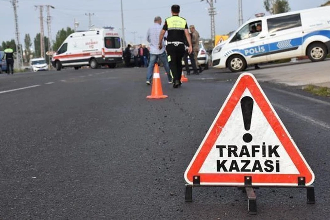 Antalya’nın Kumluca ilçesinde meydana gelen tek taraflı trafik kazasında 1