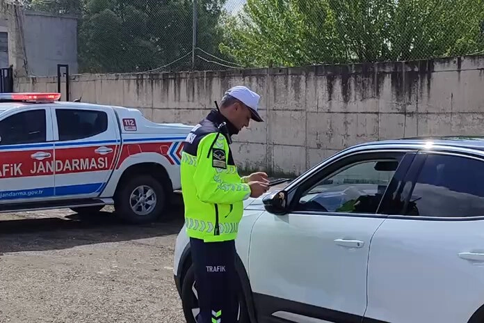 İçişleri Bakanı Ali Yerlikaya, “sürücü affı” konusunun kesinlikle gündemlerinde olmadığını