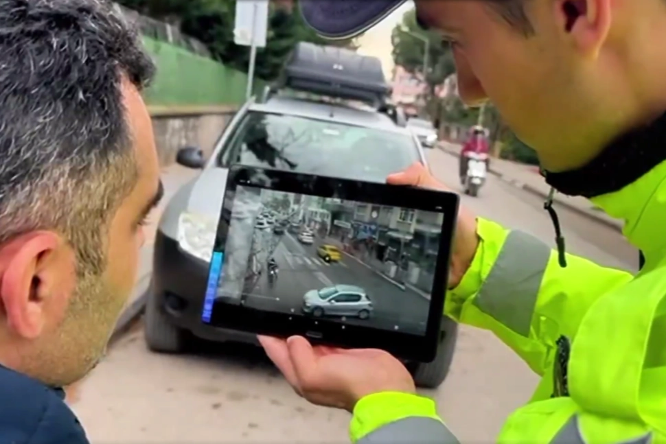 İçişleri Bakanı Ali Yerlikaya, her iki kazadan birine motosikletli araçların