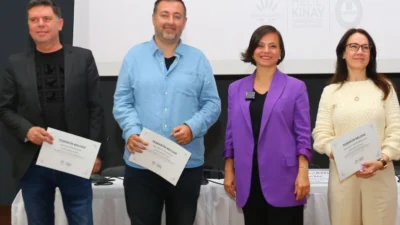 Her yıl binlerce öğrencinin ücretsiz eğitim aldığı Karabağlar Belediyesi Sosyal