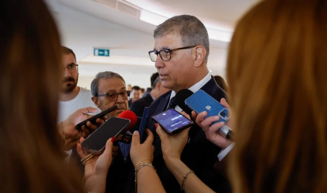 İzmir Büyükşehir Belediye Başkanı Dr. Cemil Tugay, Göztepe’ye İnciraltı’nda arazi