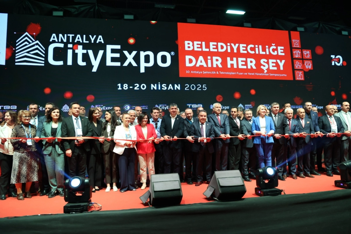 Türk Belediyeler Birliği (TBB) Başkan Vekili ve Adana Büyükşehir Belediye