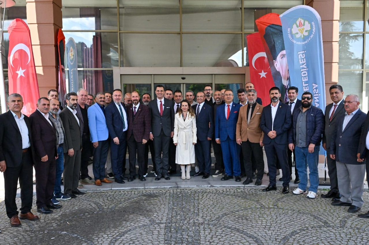 Manisa Büyükşehir Belediye Başkanı Mimar Ferdi Zeyrek, Manisa Ağrılılar Derneği