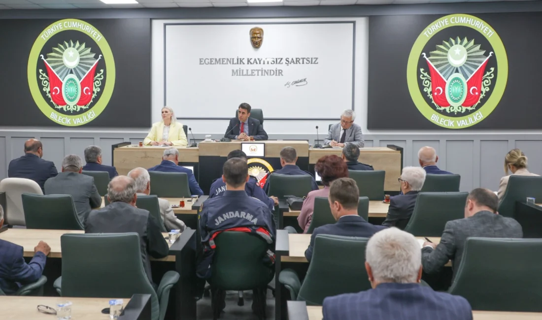 Bilecik Valisi Şefik Aygöl’ün başkanlığında, Merkez mahalle ve köy muhtarlarının