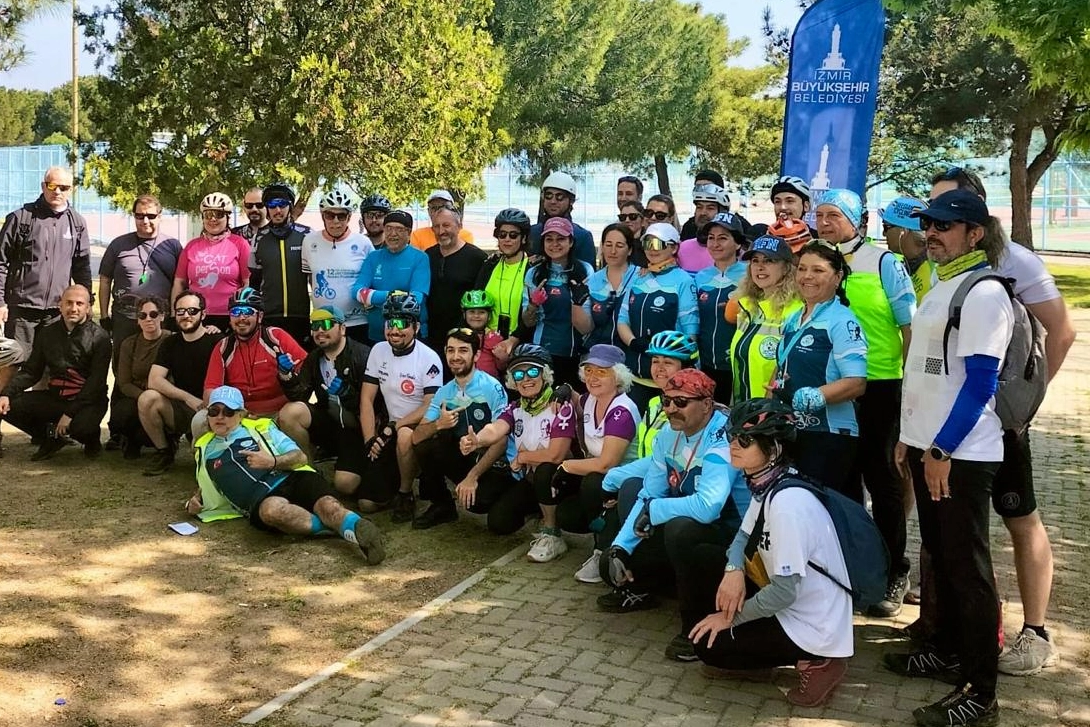 İzmir Büyükşehir Belediyesi’nin sporu ve sağlıklı yaşamı kente yayma hedefiyle