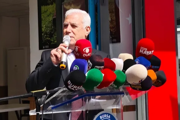 Bursa Büyükşehir Belediye Başkanı Mustafa Bozbey, AK Parti Bursa İl