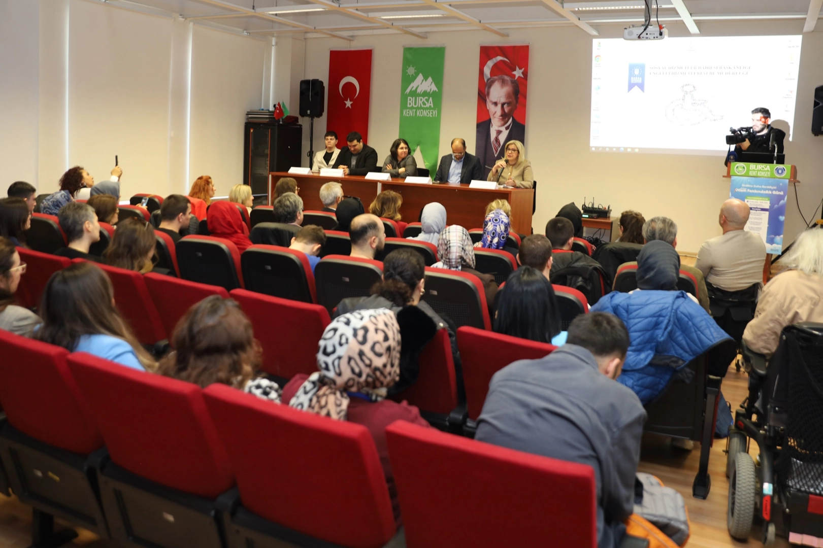 Bursa Büyükşehir Belediyesi, ‘Dünya Otizm Farkındalık Günü’ dolayısıyla özel gereksinimli