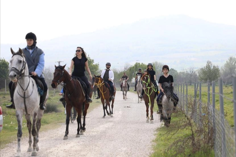 İnegöl Belediyesi’nin Turizm Haftası etkinlikleri kapsamında düzenlediği Evliya Çelebi Kültür
