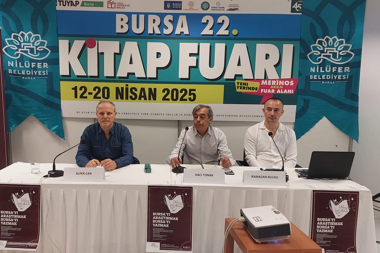 Bursa 22. Kitap Fuarı’nın son gününde gerçekleştirilen söyleşide, 14. Yılmaz