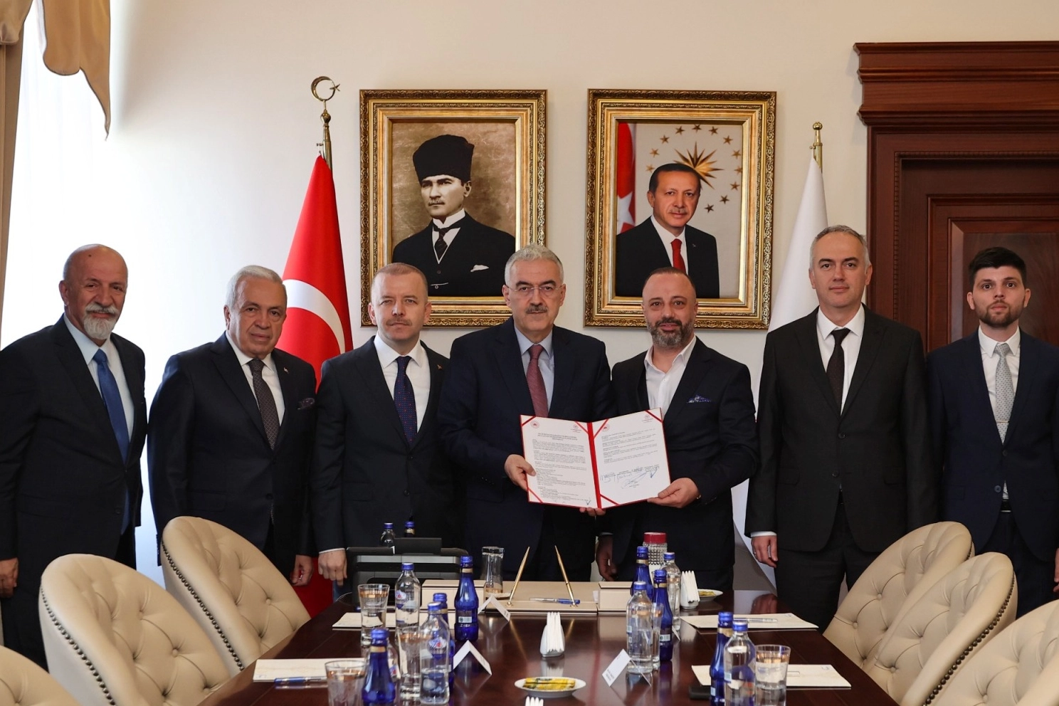 Bursa Nilüfer’in Karaman Mahallesi’ne, hayırsever desteği ile yeni bir aile