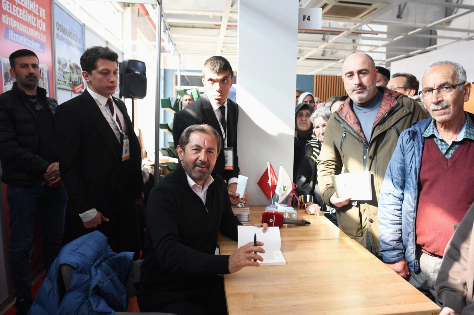 Bu yıl 22’incisi düzenlenen Bursa Kitap Fuarı’nda yerini alan Osmangazi