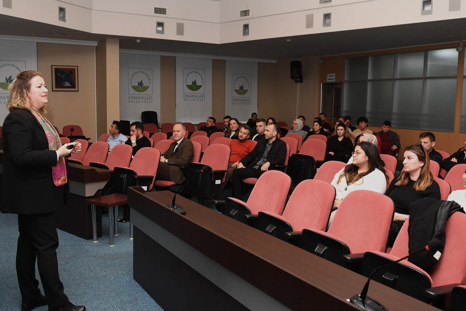 Bursa Osmangazi Belediyesi tarafından düzenlenen hizmet içi eğitim faaliyetleri kapsamında