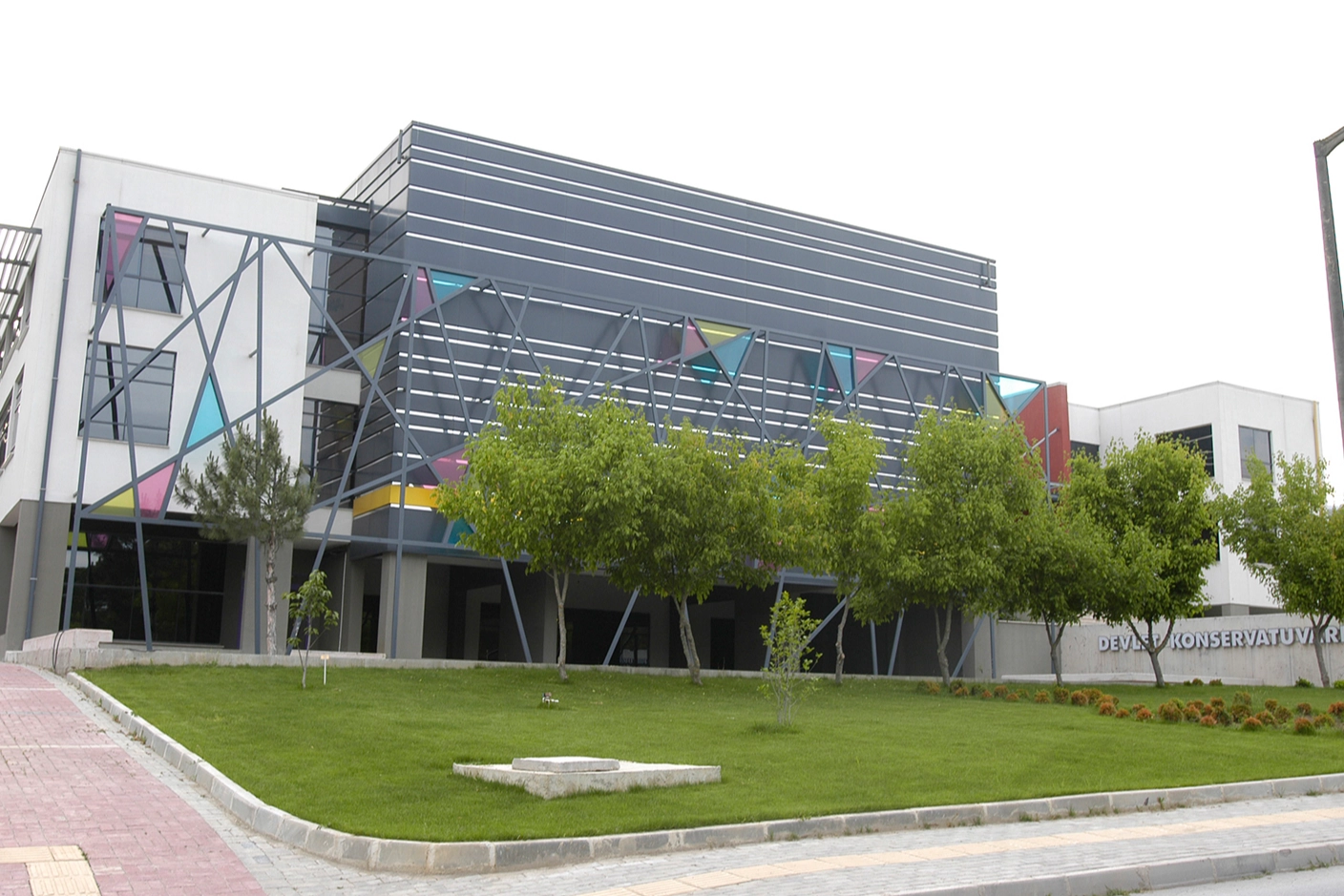 Bursa Uludağ Üniversitesi Devlet Konservatuvarı’nda karı-koca öğretim görevlileri İsmail G.